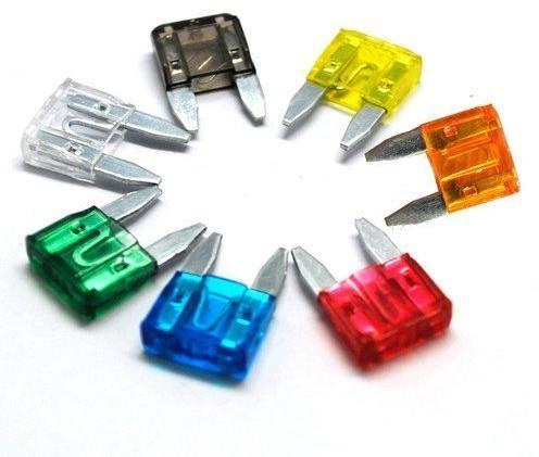 Plastic blade fuses, Voltage : 32V