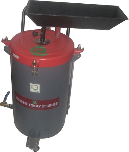 Eskay Oil Dispenser, Capacity : 100 to 200Kg