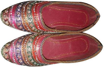 Embroidery Ladies Rajasthani Nagra Jutti, Size : 7-12