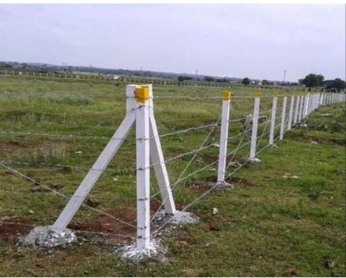 Non Polished Concrete Cement Fencing Pole, Feature : Rust Proof