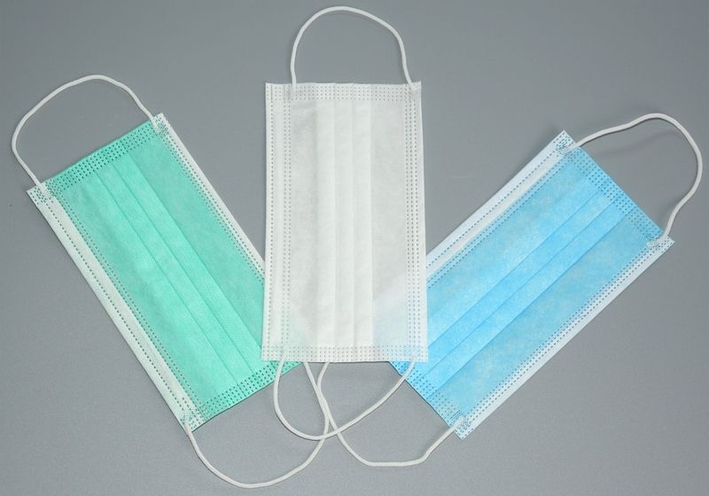 Non Woven Surgical Face Mask, for Clinical, Hospital, Laboratory, Feature : Disposable, Eco Friendly