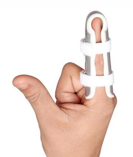 Polyester finger support