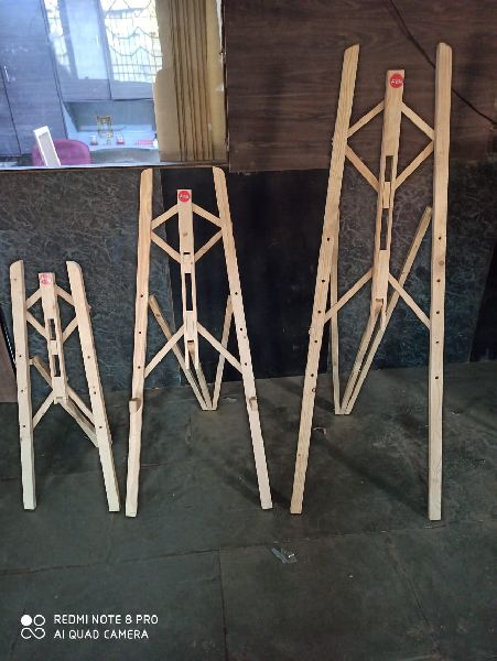 Wooden Easels, for Home, Industrial, Feature : Fine Finishing