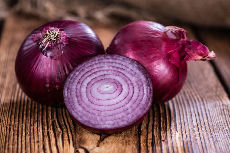 Organic Onion, for Salad, Cooking, Human Consumption, Feature : Freshness, Hygienic, Natural Taste