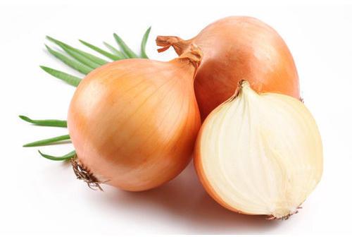 Organic yellow onion, for Human Consumption, Packaging Size : 100-500kg