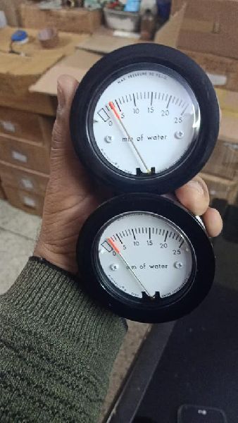 Dwyer 2-5000-0 Minihelic II Differential Pressure Gauge 0-0.5 INCH at ...