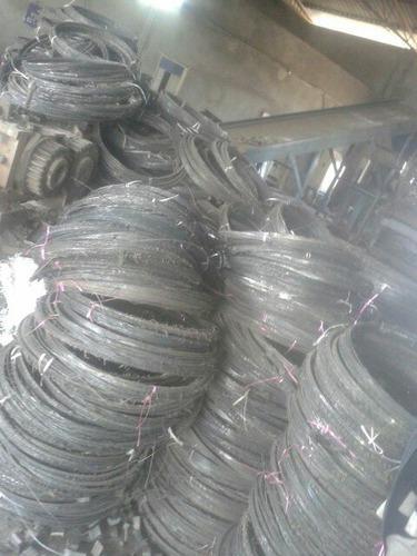 Tyre wired scrap, for Industrial Use, Recycling, Color : Light-silver, Silver