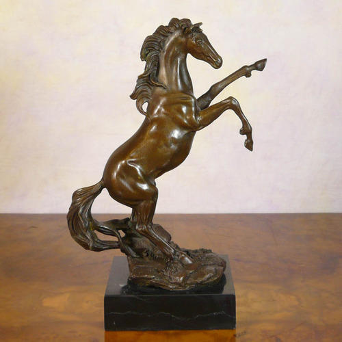 Non Polished Bronze Horse Sculpture, for Garden, Gifting, Home, Packaging Type : Carton Box, Thermocol Box