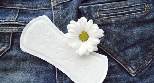 Panty Liner Sanitary Pad, Size : Large, Medium