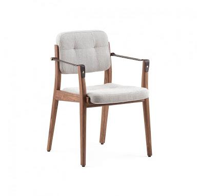 Polished Wood DAC R Restaurant Chair, Feature : Attractive Designs, Stylish