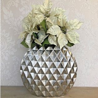Round Polished Aluminium Hammered Planter, for Balcony, Garden, Feature : Easy To Placed