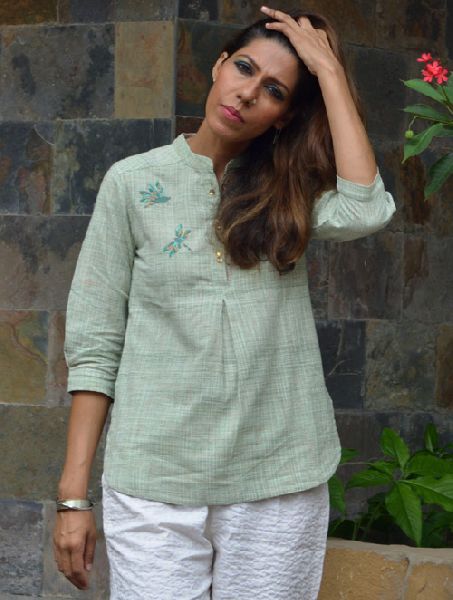 Pure Cotton Green Top, Occasion : Party Wear, Casual Wear