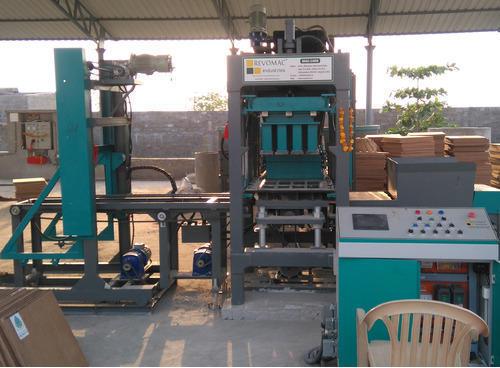 Concrete Block Making Machine