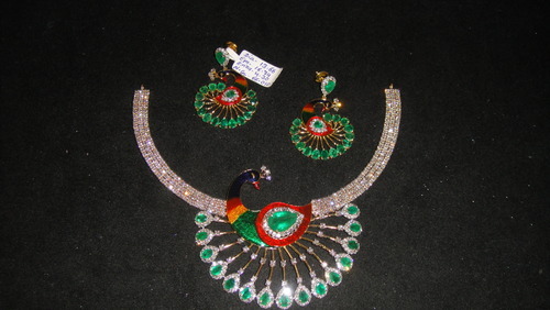 Ranujee Diamond Necklace, Packaging Type : Box
