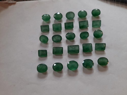 Polished Natural Green Aventurine Gemstones, Gemstone Size : mixed