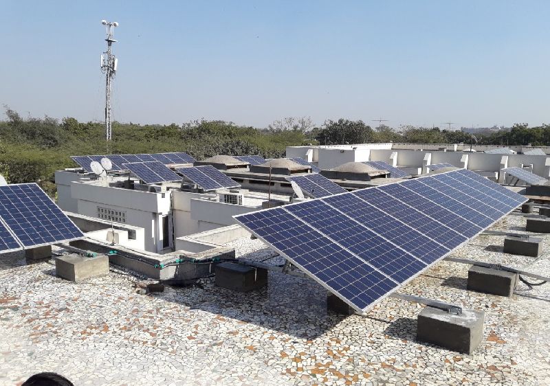 Sun oriented Rooftop Panel Installation