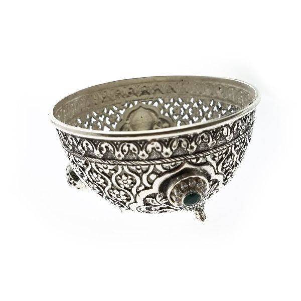 Silver Pooja Bowl, Features : Attractive Design, Heat Resistance