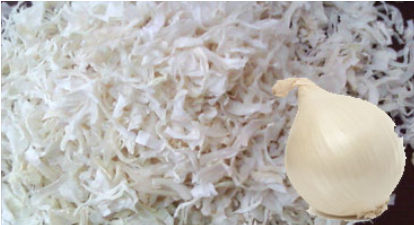 dehydrated white onion flakes