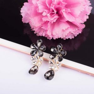 Adorable Fashion Wear Glass Earrings, Color : Silver