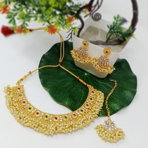 Beautiful Golden Tone Red Green Necklace, Occasion : Party Wear, Wedding Wear