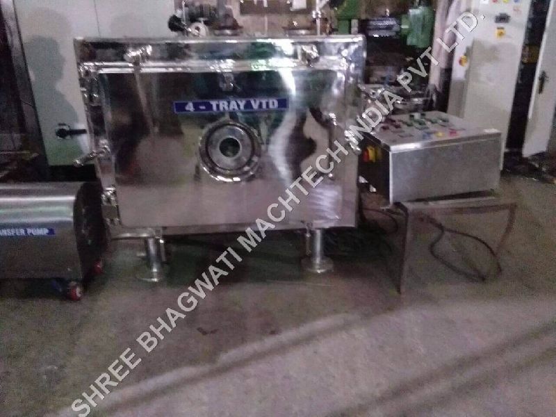 Vacuum Tray Dryer