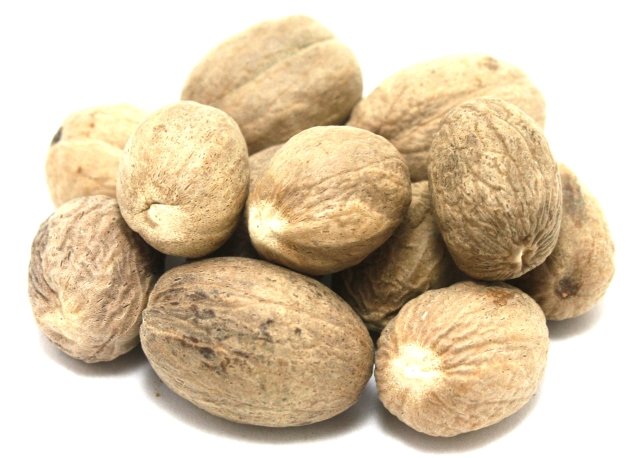 Whole nutmeg