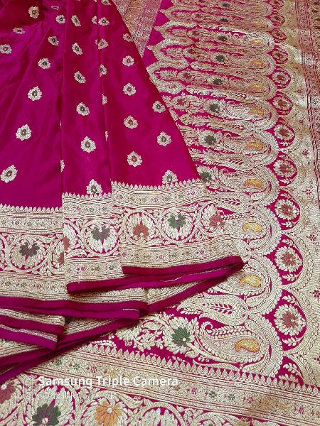 Embroidered Booti Banarasi Saree, Technics : Attractive Pattern