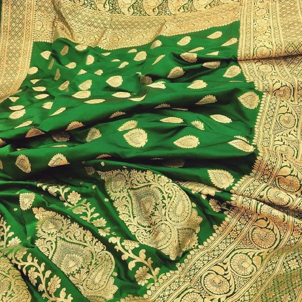 Printed Pure Handloom Banarasi Saree, Feature : Dry Cleaning