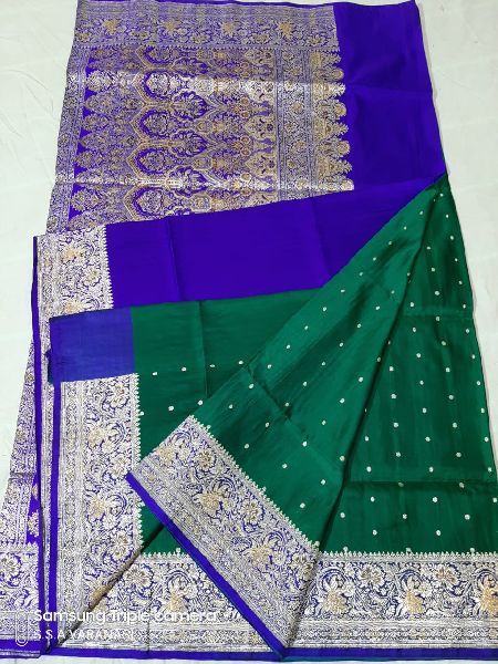 Embroidered Traditional Banarasi Saree, Technics : Attractive Pattern