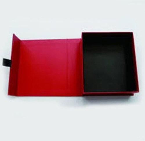 Maroon Rigid Paper Board Jewellery Box