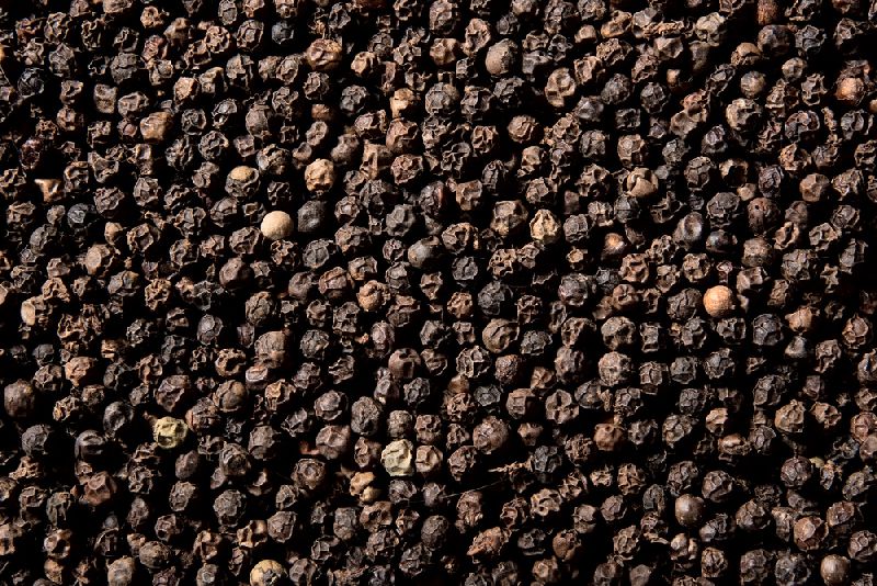 Natural black pepper seeds, Shelf Life : 1Year