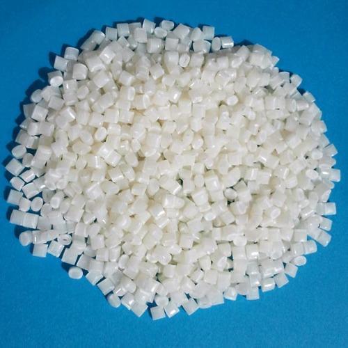 White Polycarbonate Granules, Packaging Size : 25kg