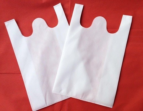 Non Woven W Cut Bags, for Shopping, Feature : Easy To Carry