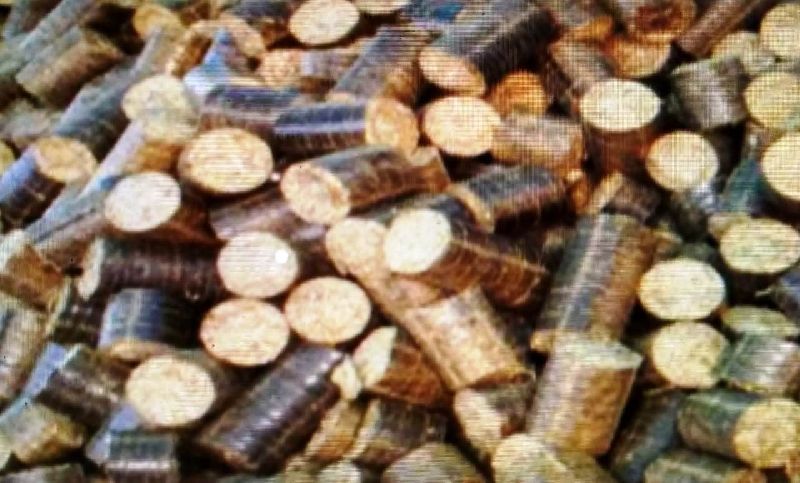 Cylindrical Hard Rice Husk Briquettes, for Fuel Use, Packaging Size : 25kg