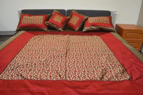 Jacquard Banarasi Bed Covers, Size : 260x265cm