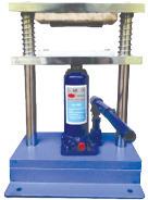 Hydraulic sample cutting press