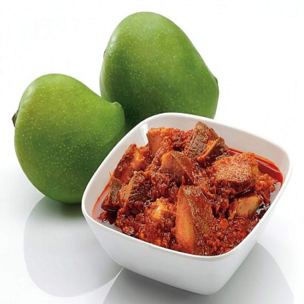 Chili Powder mango pickle, Packaging Size : Glass Bottle, Plastic Bottle