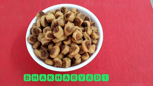 Mini Bhakarwadi Namkeen, Taste : Salted