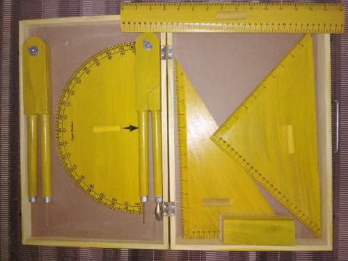 SUPER Blackboard Geometrical Instrument Box, Color : Yellow