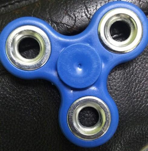 Fidget Spinner, Packaging Type : Box