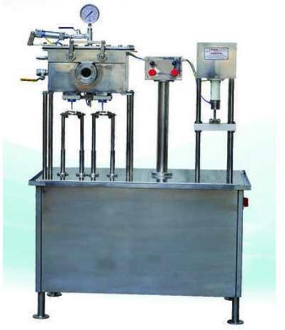 Pack Tech Stainless Steel 50 Hz Electric Cold Drink Filling Machine, Capacity : 100 to 200 Bottle per hour