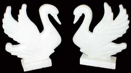 Marble Swan Statue