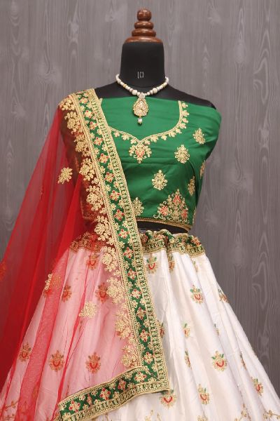 Designer on sale panetar lehenga