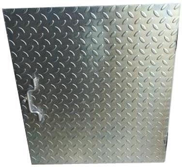 Yogi Plast GI Rectangular Manhole Cover, Size : 18 x 24 Inch