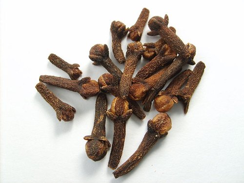 Natural Dried Cloves, Color : Brown