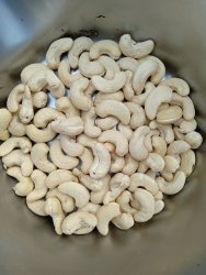 220 Scorched Cashew Nuts, Certification : FSSAI Certified