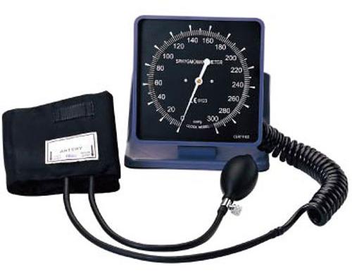 Battery Automatic Aneroid Sphygmomanometer, for Blood Pressure Reading, Feature : Accuracy, Digital Display