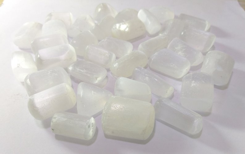 Selenite Tumbled Stone, Color : white