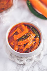 Carrot Pickle, Taste : Crispiness