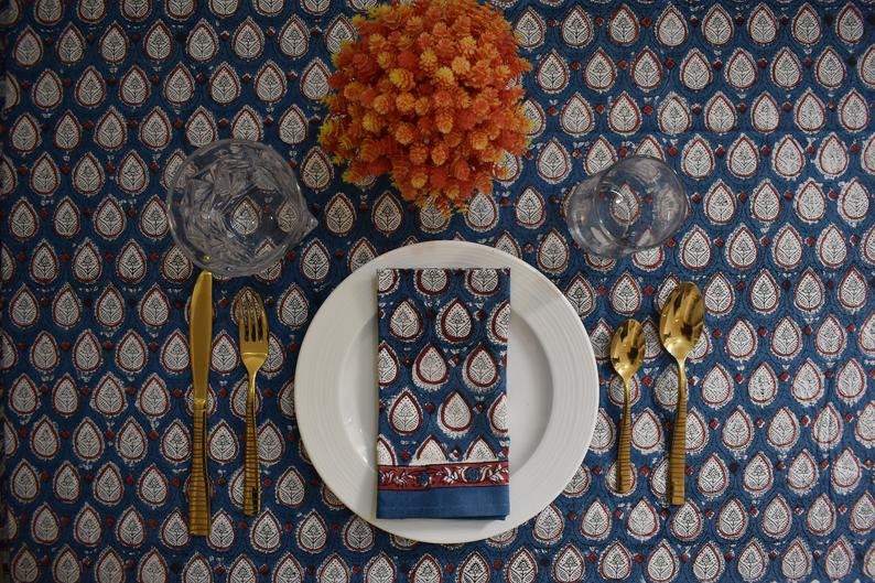 Hand Block Printed Beautiful Tablecloth, Technics : Machine Made